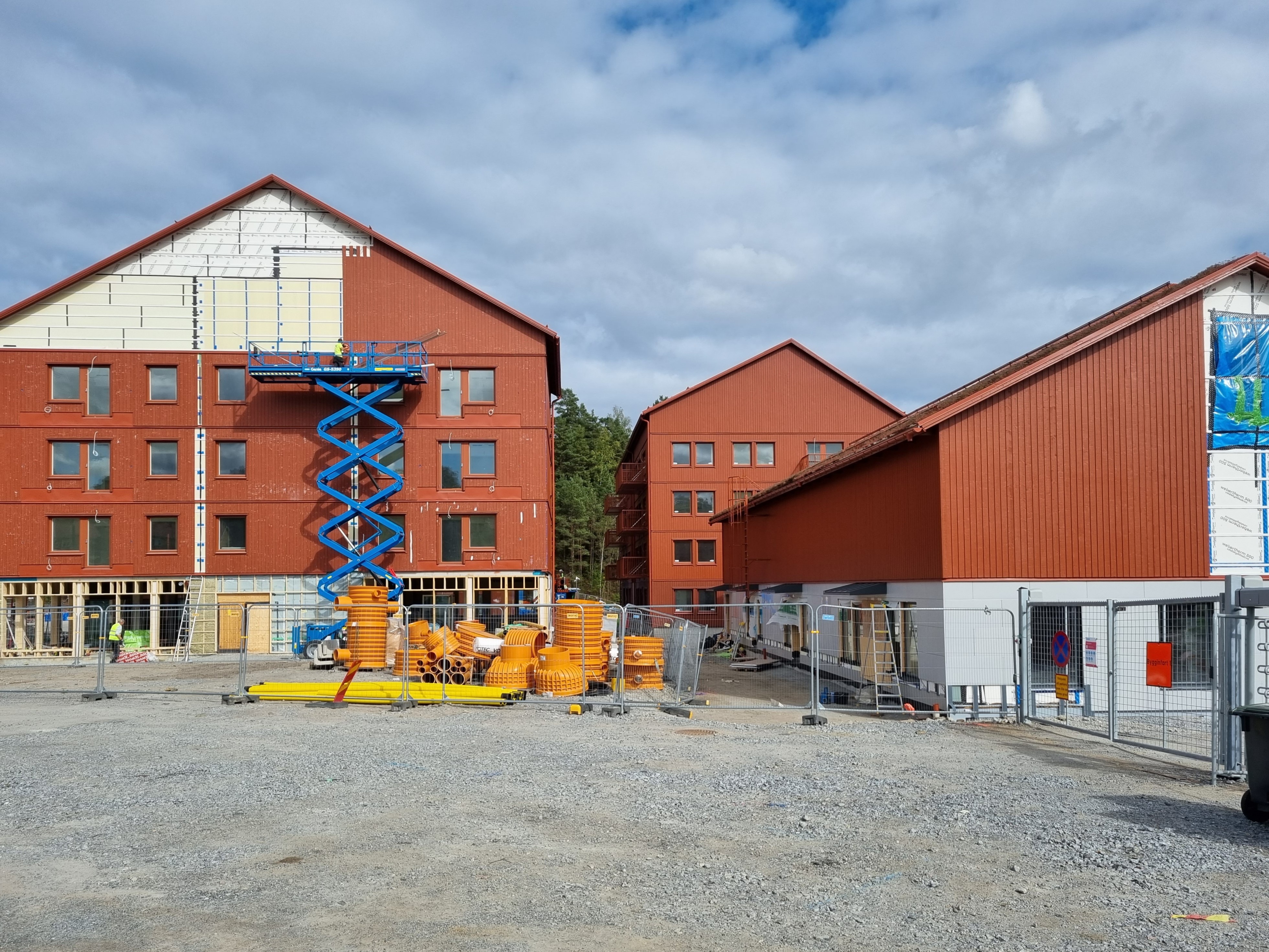 Hus x och loaklhuset