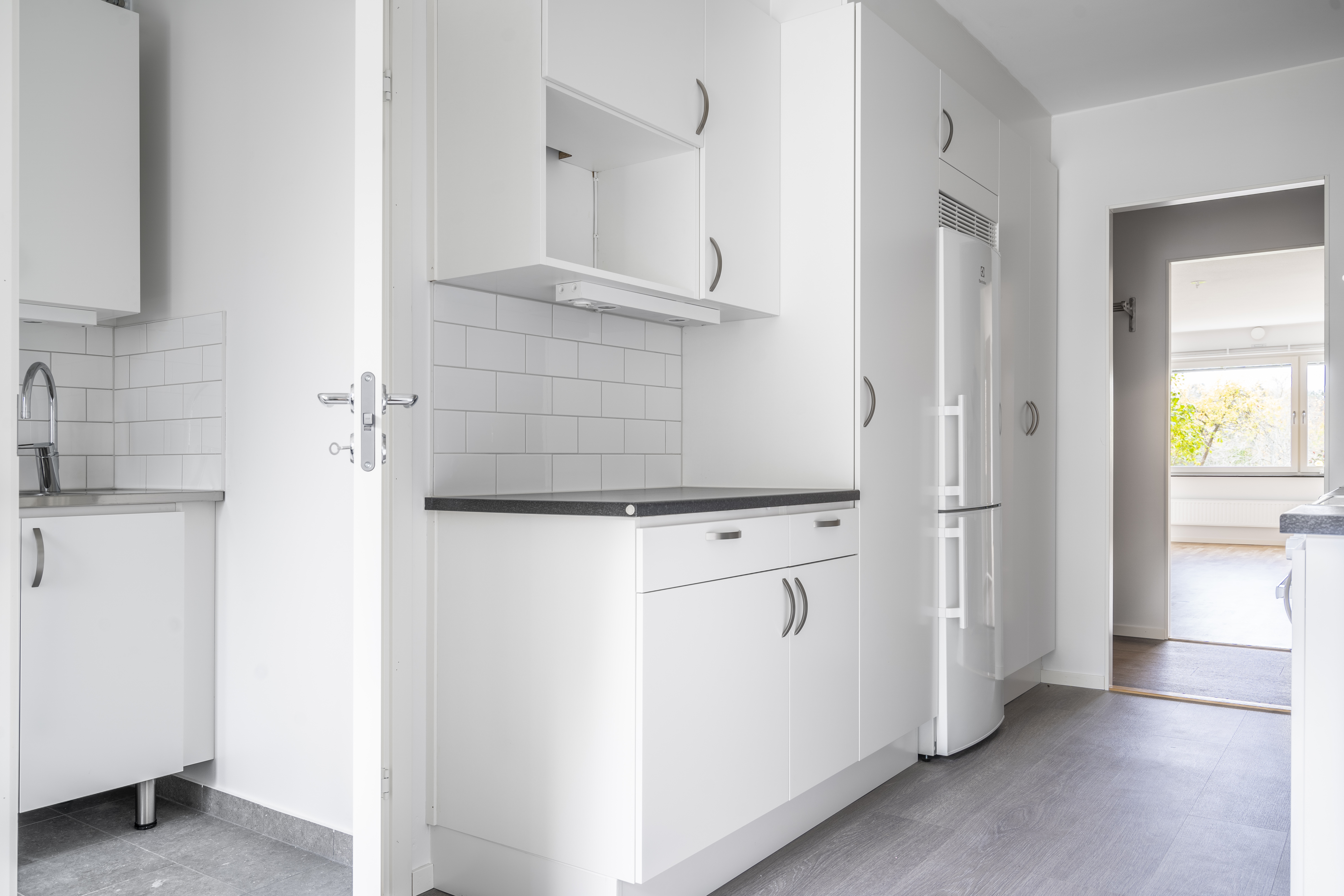 Bild från kök mot vardagsrum